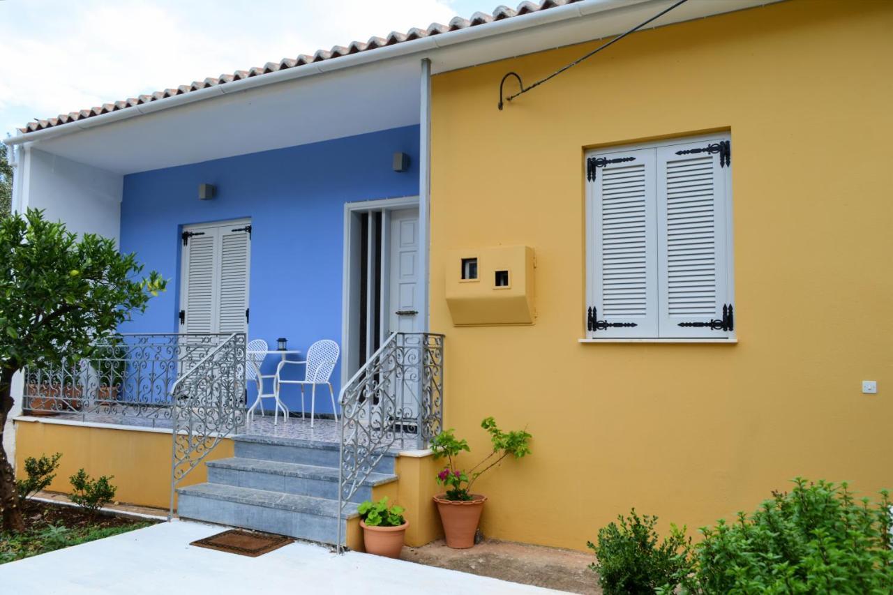 Anna'S Family Home Leonidio Bagian luar foto